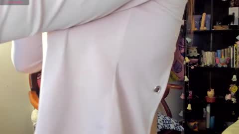 Snapshot of kittyzenn chatting on 11/11/25, 09:37 Kitty Zen online show from 11/11/25, 09:37