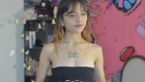 Snapshot of kittyzenn chatting on 11/20/25, 06:51 Kitty Zen online show from 11/20/25, 06:51