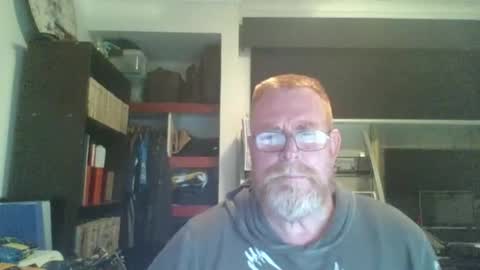 kiwi_boss61 online show from 04/01/26, 06:58