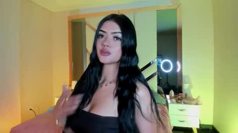 Kiwi online show from 11/03/25, 03:35