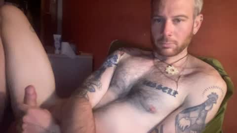 Snapshot of kiwiboyinlondon chatting on 07/13/26, 11:46 Nicholas online show from 07/13/26, 11:46