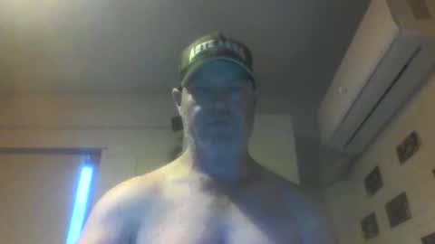 Snapshot of kiwiguy19773 chatting on 02/18/25, 07:10 kiwiguy19773 online show from 02/18/25, 07:10