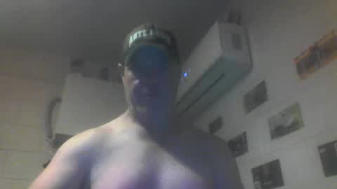 Snapshot of kiwiguy19773 chatting on 05/01/26, 07:02 kiwiguy19773 online show from 05/01/26, 07:02