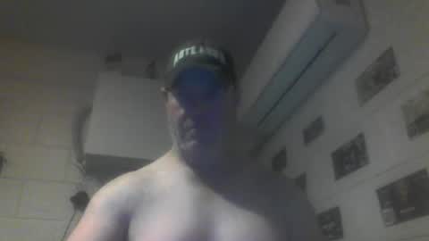Snapshot of kiwiguy19773 chatting on 05/26/26, 07:37 kiwiguy19773 online show from 05/26/26, 07:37
