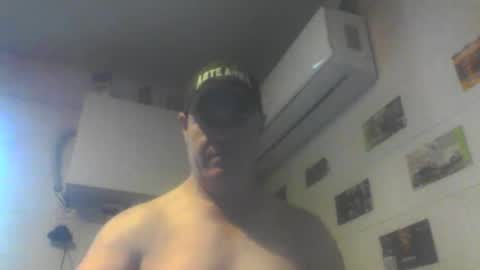 Snapshot of kiwiguy19773 chatting on 06/07/26, 03:10 kiwiguy19773 online show from 06/07/26, 03:10