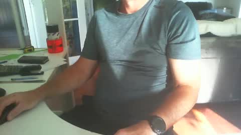 Snapshot of kiwiveloboy chatting on 02/02/25, 07:46 Kiwilad1973 online show from 02/02/25, 07:46