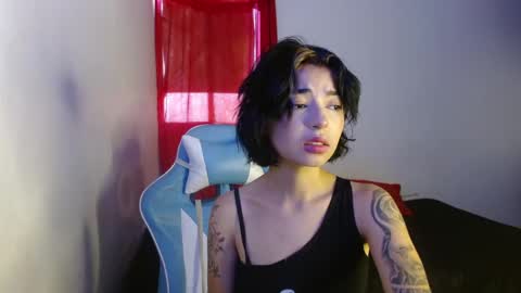 kiyu online show from 10/19/25, 05:57