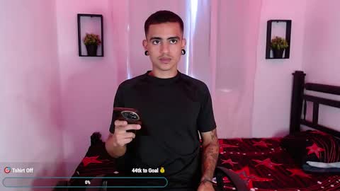 Snapshot of kizame___ chatting on 10/21/25, 05:46 kizame___ online show from 10/21/25, 05:46