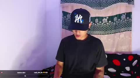 Snapshot of kizame___ chatting on 11/24/25, 12:21 kizame___ online show from 11/24/25, 12:21