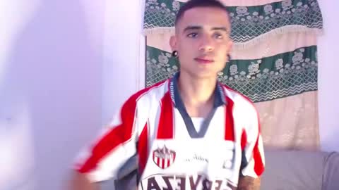 Snapshot of kizame___ chatting on 11/28/25, 11:40 kizame___ online show from 11/28/25, 11:40