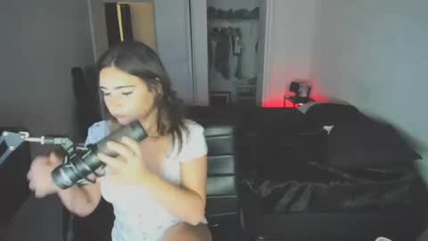 Snapshot of kkayyyy__ chatting on 10/11/25, 12:10 kay online show from 10/11/25, 12:10