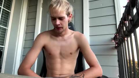 Snapshot of kkyle57 chatting on 10/04/25, 12:25 kkyle57 online show from 10/04/25, 12:25