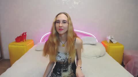 Klary online show from 01/25/25, 12:16