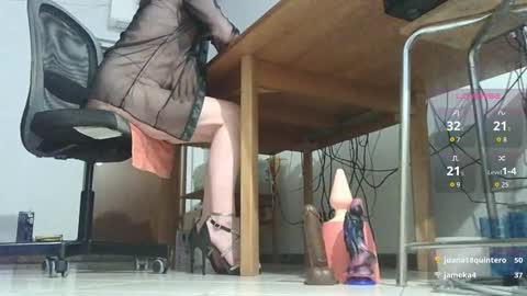 Klaudia online show from 10/22/25, 05:41