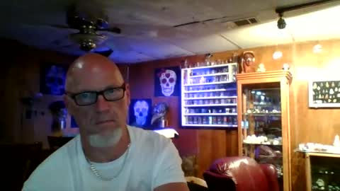 Snapshot of kleeeen chatting on 07/11/26, 09:34 MrKleeen online show from 07/11/26, 09:34