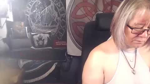 Michelle online show from 11/16/25, 05:29