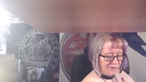Snapshot of kleiner_teufel chatting on 03/29/26, 04:29 Michelle online show from 03/29/26, 04:29