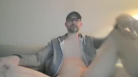 kleinyves online show from 04/19/26, 05:34