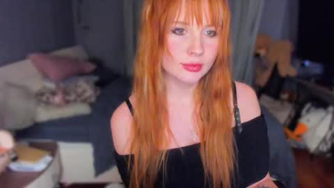 Snapshot of klementinagirl chatting on 12/17/25, 08:15 Klementinafanslyklementina6661 online show from 12/17/25, 08:15