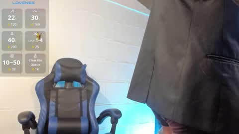 Snapshot of kleo_helenos chatting on 11/01/25, 01:29 KLEO online show from 11/01/25, 01:29