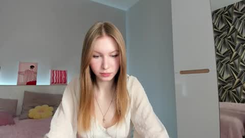 Trina online show from 11/26/25, 02:01