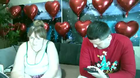 Snapshot of kleosnow chatting on 02/13/25, 08:24 Kleosnow online show from 02/13/25, 08:24