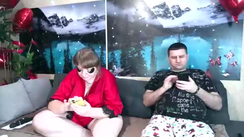 Snapshot of kleosnow chatting on 02/17/25, 10:07 Kleosnow online show from 02/17/25, 10:07