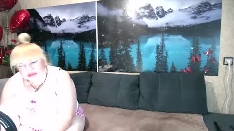 Snapshot of kleosnow chatting on 03/05/25, 05:50 Kleosnow online show from 03/05/25, 05:50