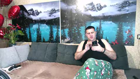 Snapshot of kleosnow chatting on 03/10/25, 11:53 Kleosnow online show from 03/10/25, 11:53