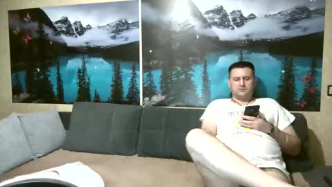 Snapshot of kleosnow chatting on 09/11/25, 03:56 Kleosnow online show from 09/11/25, 03:56