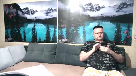 Snapshot of kleosnow chatting on 09/20/25, 08:04 Kleosnow online show from 09/20/25, 08:04