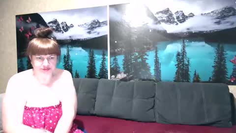 Snapshot of kleosnow chatting on 04/27/26, 09:18 Kleosnow online show from 04/27/26, 09:18