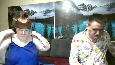 Snapshot of kleosnow chatting on 04/29/26, 06:25 Kleosnow online show from 04/29/26, 06:25