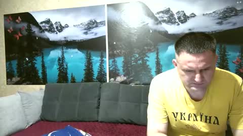 Snapshot of kleosnow chatting on 05/08/26, 08:03 Kleosnow online show from 05/08/26, 08:03