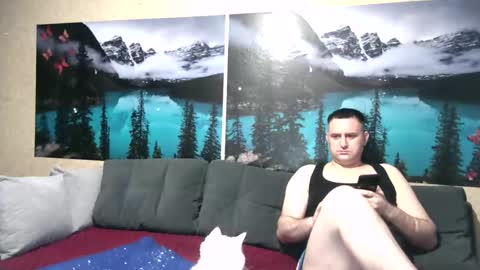 Snapshot of kleosnow chatting on 05/11/26, 08:42 Kleosnow online show from 05/11/26, 08:42