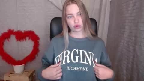 klerkarina online show from 10/07/25, 05:37