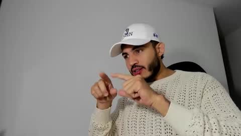 Snapshot of klinsmannwalton chatting on 02/02/26, 11:09 klinsmannwalton online show from 02/02/26, 11:09