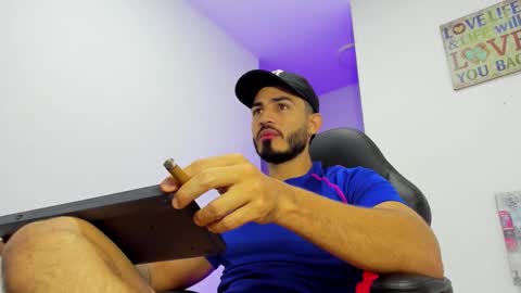 Snapshot of klinsmannwalton chatting on 02/18/26, 10:55 klinsmannwalton online show from 02/18/26, 10:55