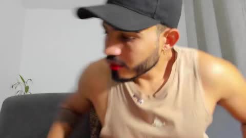 Snapshot of klinsmannwalton chatting on 02/24/26, 10:02 klinsmannwalton online show from 02/24/26, 10:02