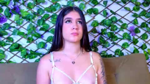 kloe_bella online show from 10/04/25, 01:31
