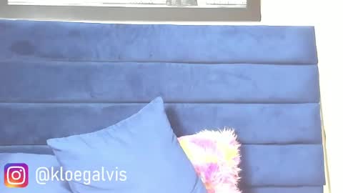 Snapshot of kloe_squirts chatting on 09/23/25, 01:52 KLOE online show from 09/23/25, 01:52