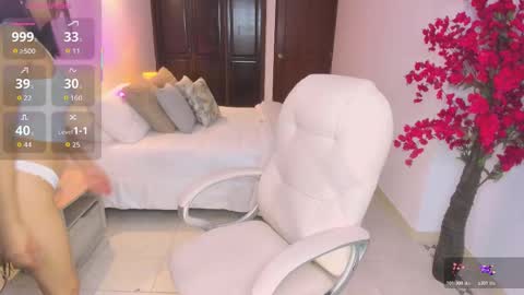 Kloe Brown online show from 10/23/25, 10:36