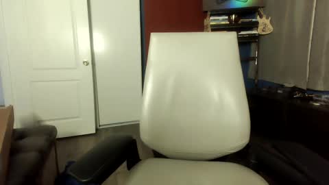 R online show from 02/02/25, 04:32