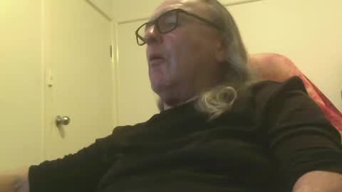 Snapshot of knobout chatting on 07/15/26, 12:32 knobout online show from 07/15/26, 12:32