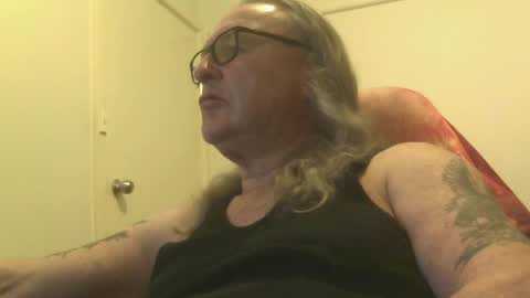 Snapshot of knobout chatting on 07/28/26, 11:17 knobout online show from 07/28/26, 11:17