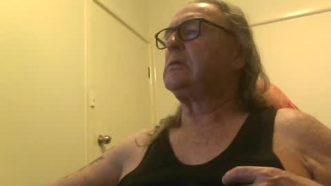 Snapshot of knobout chatting on 08/09/26, 10:20 knobout online show from 08/09/26, 10:20