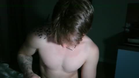 Snapshot of knotsiemens chatting on 01/06/26, 04:00 Adam online show from 01/06/26, 04:00