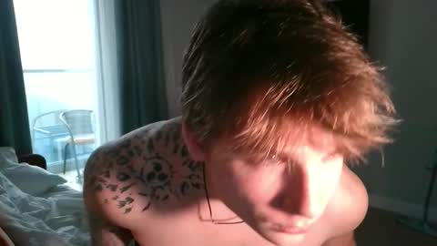Snapshot of knotsiemens chatting on 01/12/26, 11:48 Adam online show from 01/12/26, 11:48