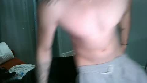 Snapshot of knotsiemens chatting on 02/01/26, 03:27 Adam online show from 02/01/26, 03:27