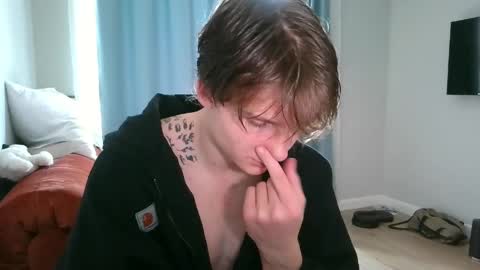 Snapshot of knotsiemens chatting on 03/18/26, 06:49 Adam online show from 03/18/26, 06:49